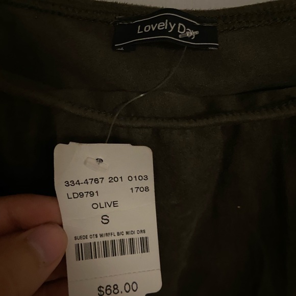 Lovely Day off the shoulder, midi suede bodycon dress in olive green size small - Picture 3 of 3